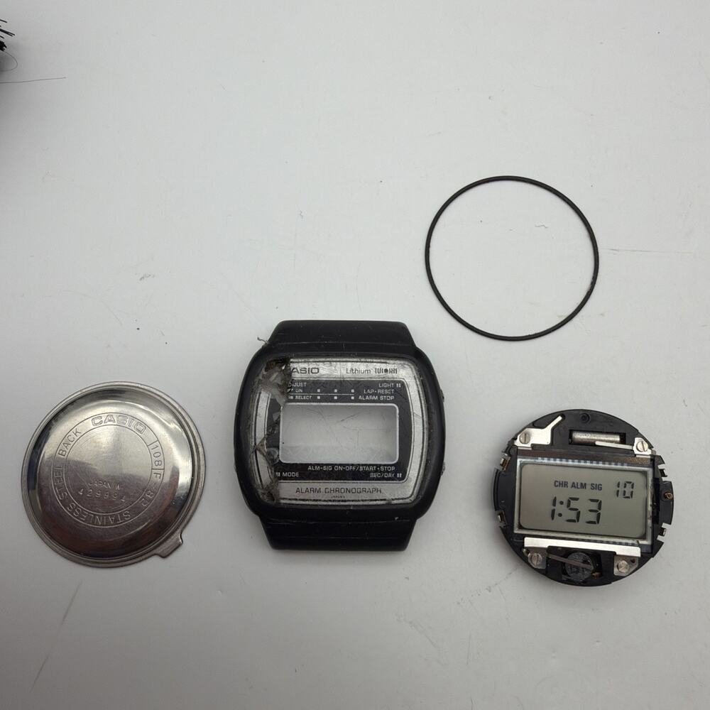 Vintage 1980s CASIO F-82 Mod 108 Mens 37mm Digital Watch Alarm Chronograph Parts